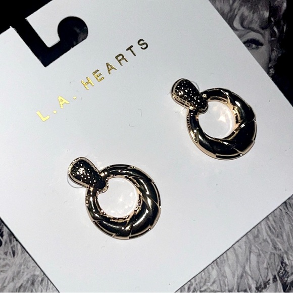 ♥️🌹♥️• PACSUN x L.A. Hearts Vibes • 🌹🖤🌹 - Picture 1 of 5